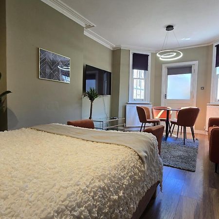Spacious Studio For 4 Flat Near Regents Park N2 London Eksteriør bilde